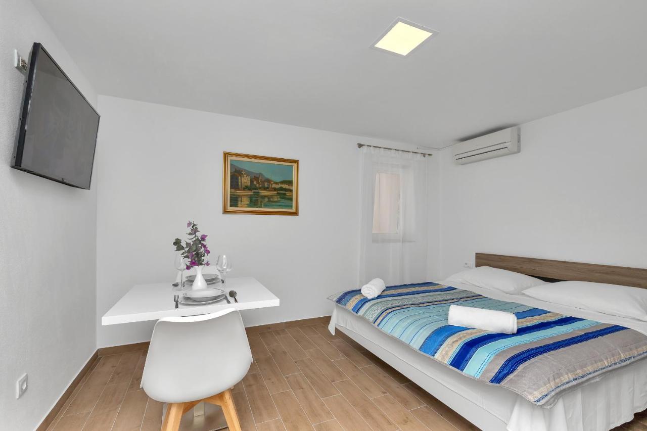 Guesthouse Lara Makarská Exteriér fotografie