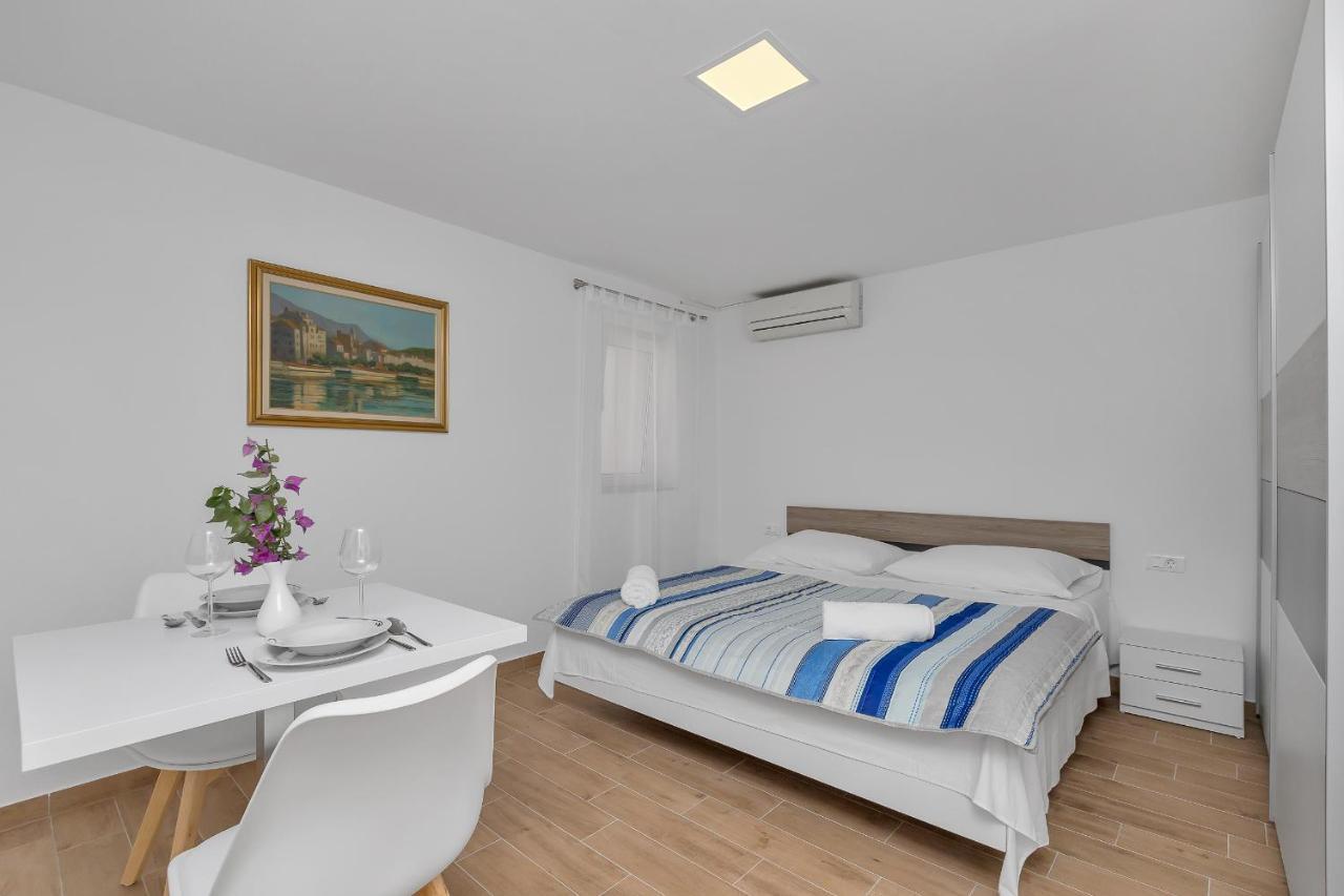 Guesthouse Lara Makarská Exteriér fotografie